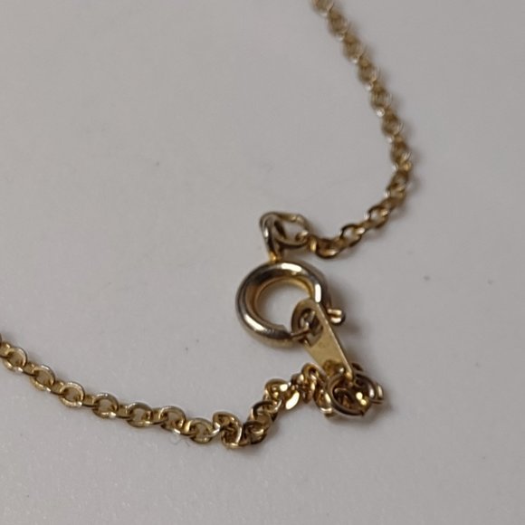 Gold Tone Bow And Faux Pearl Pendant Necklace 18 Inches Long - Picture 9 of 12